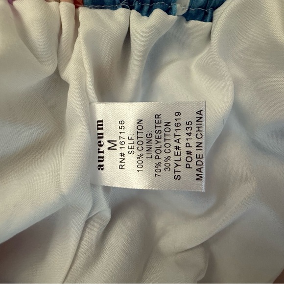 Aureum Ted's Floral Crop Top Size Medium NWT - Picture 6 of 6